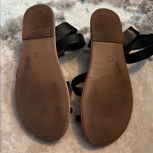 Black and Tan Strappy Sandals - Picture 2 of 2